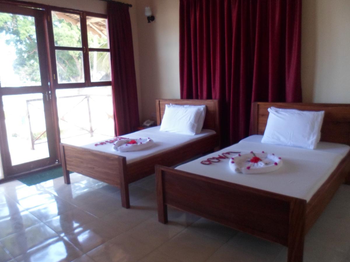 Amaan Ocean Hotel Kihinani Bububu ภายนอก รูปภาพ