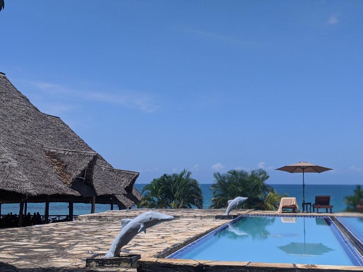 Amaan Ocean Hotel Kihinani Bububu ภายนอก รูปภาพ