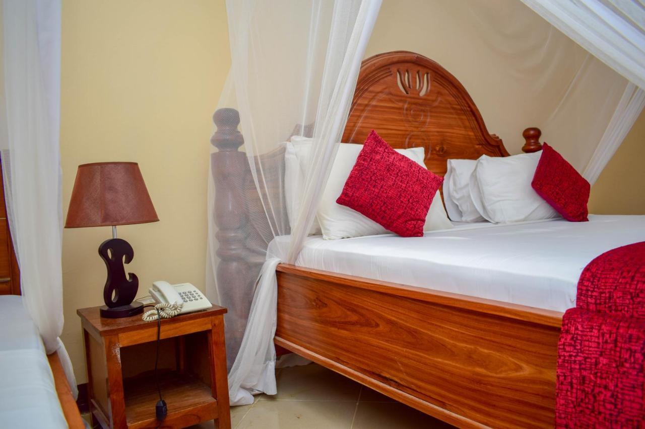Amaan Ocean Hotel Kihinani Bububu ภายนอก รูปภาพ