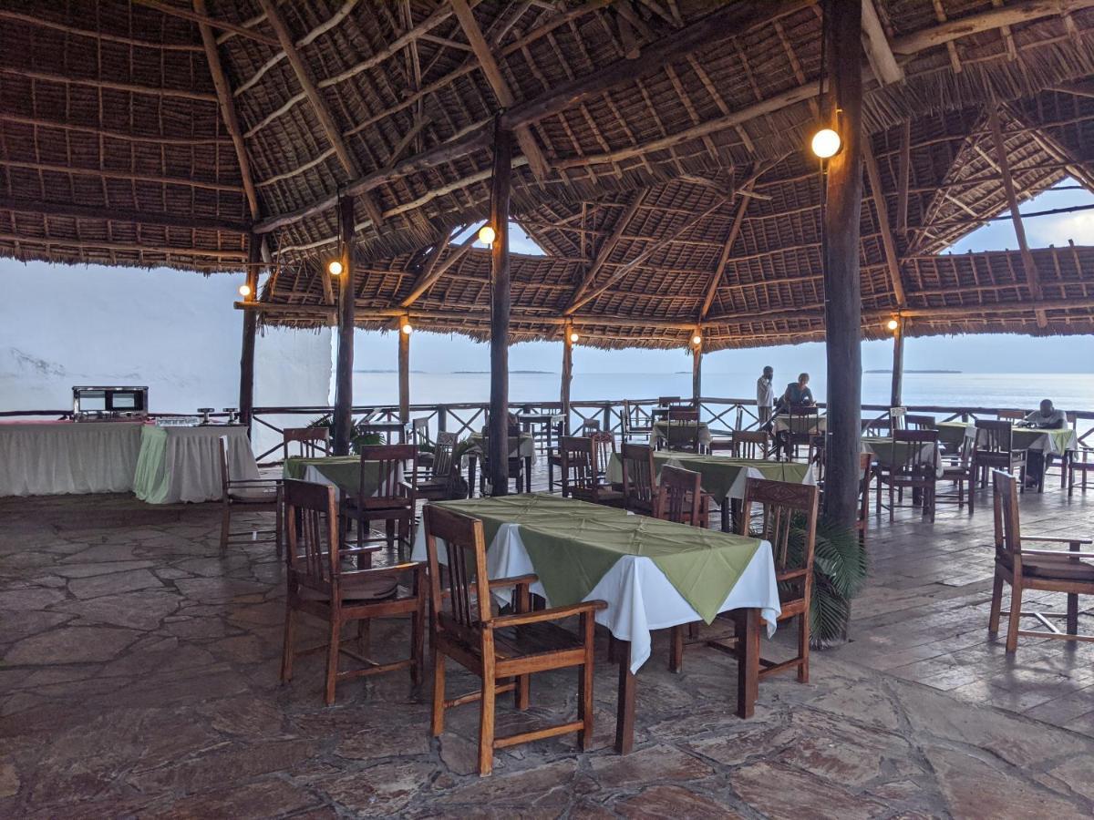 Amaan Ocean Hotel Kihinani Bububu ภายนอก รูปภาพ